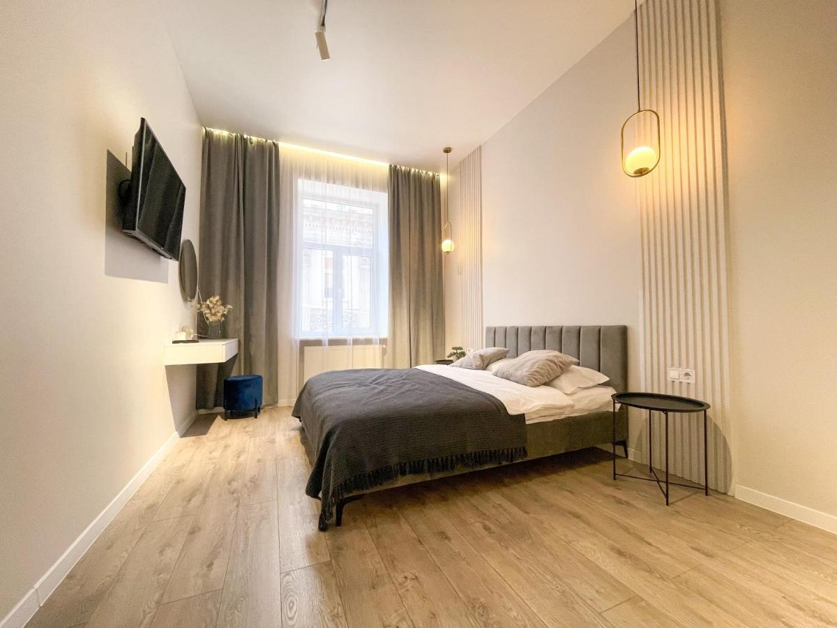 Апартаменти На Менцинського 6 Leópolis Exterior foto